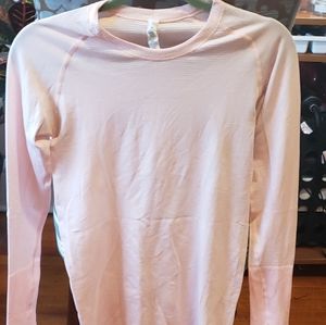 Long sleeve exercise shirt